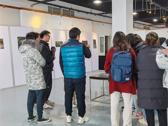 艺术与设计学院郭枫楠老师个人作品展开幕